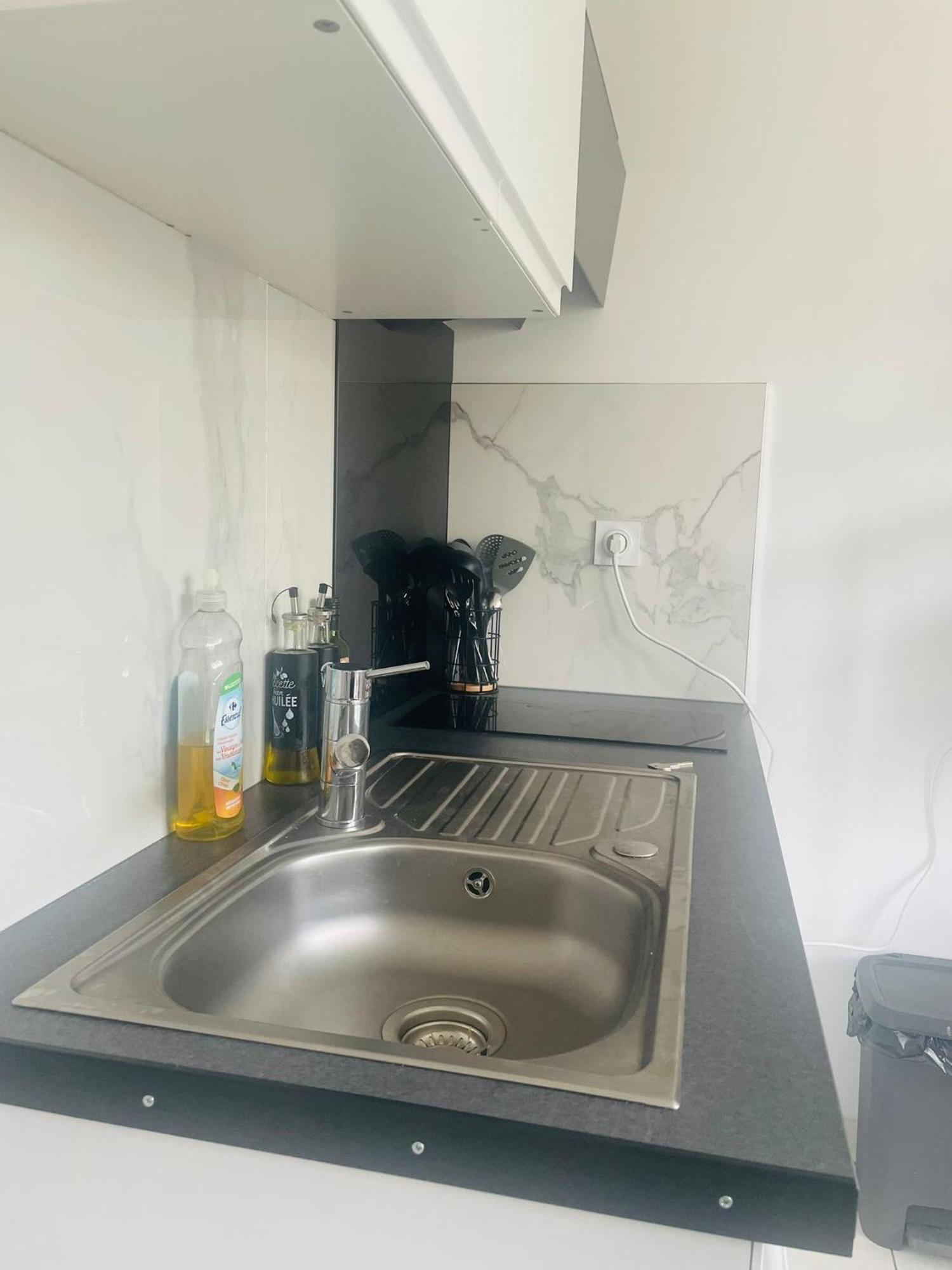 Beau Studio A 30Min De Paris Apartment Бобини Екстериор снимка
